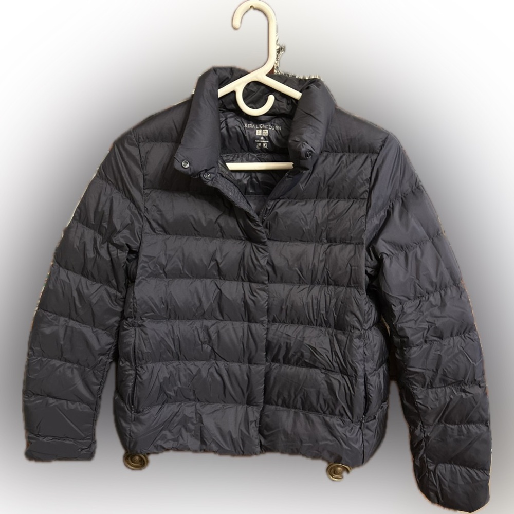 UNIQLO youth puffer jacket. Navy blue XS